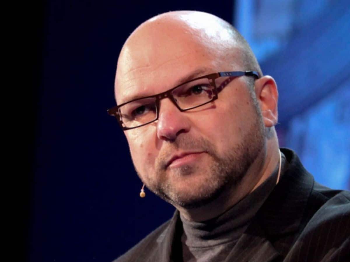 Rory Stewart moans that British politicians aren't paid enough