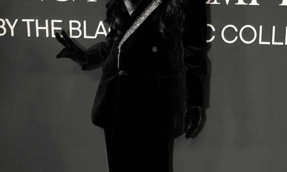 Brandy In A Black Velvet Crystal Embellished Balmain Blazer And Beret At The Recording Academy Honors Image 1769792289 1