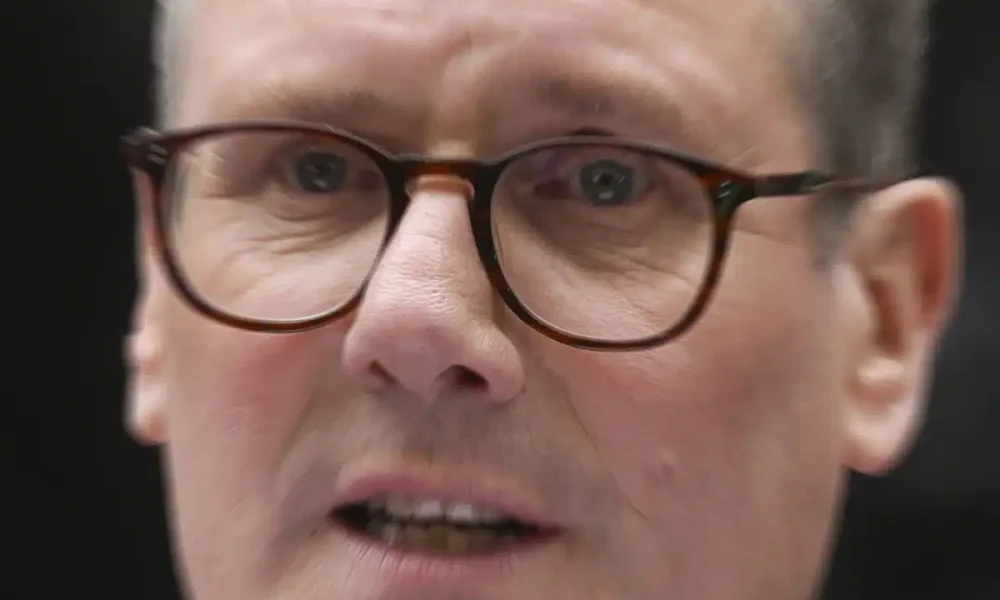 Starmer moves to BLOCK release of more dirt on Mandelson