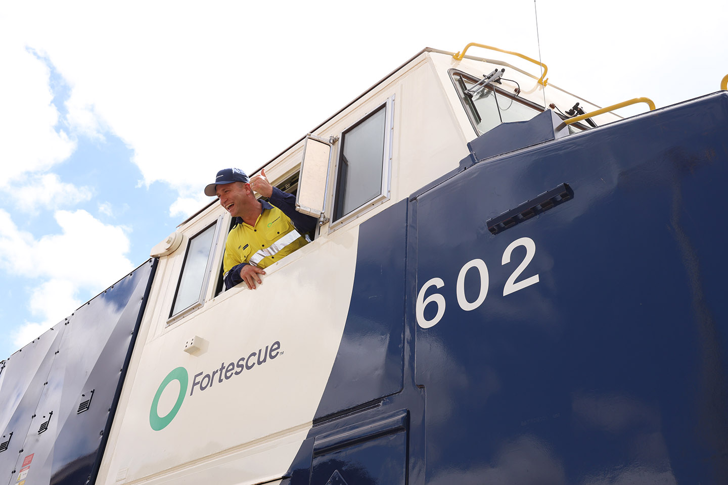 Forrests earn $690m dividend as Fortescue profit climbs