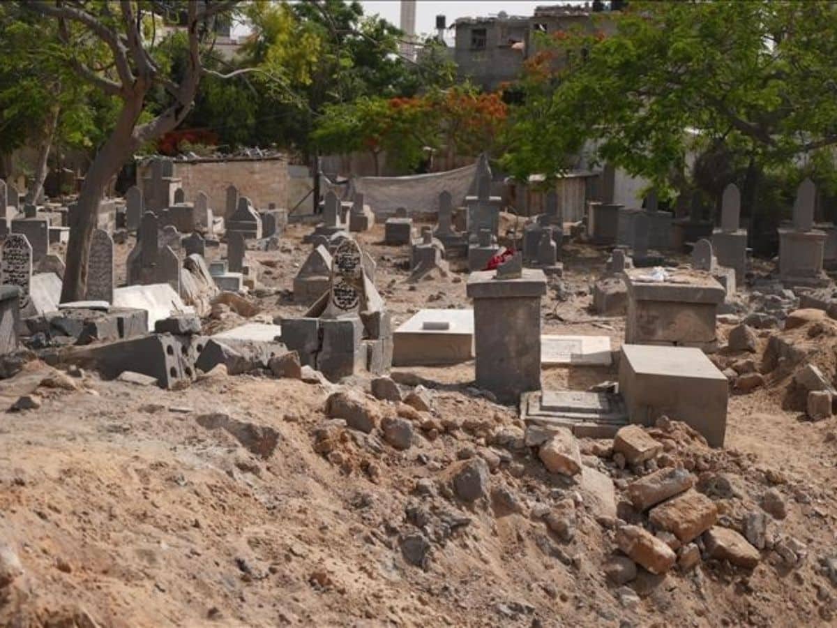 Israel dug up 250 Palestinian graves to find one body