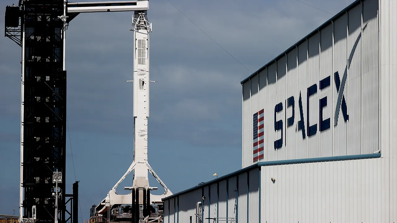NLRB drops SpaceX legal fight over fired engineers citing jurisdiction issue