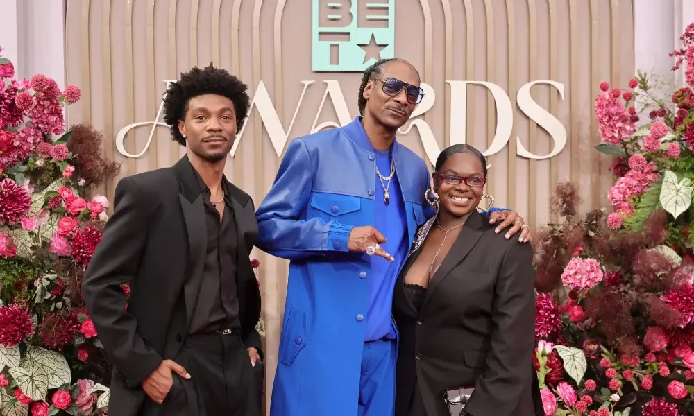 GettyImages-2219421252 Snoop Dogg Breaks Silence After Daughter Cori Announces Her Childs Death