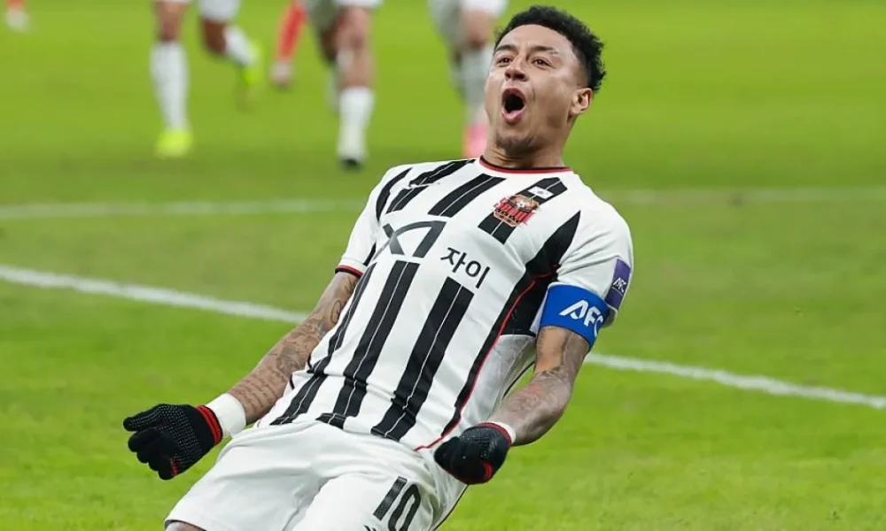 Jesse Lingard in talks to make shock move to little-known club | Football