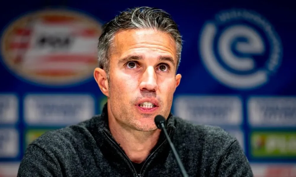 Robin van Persie speaks out on move to sign former Man Utd teammate for Feyenoord | Football