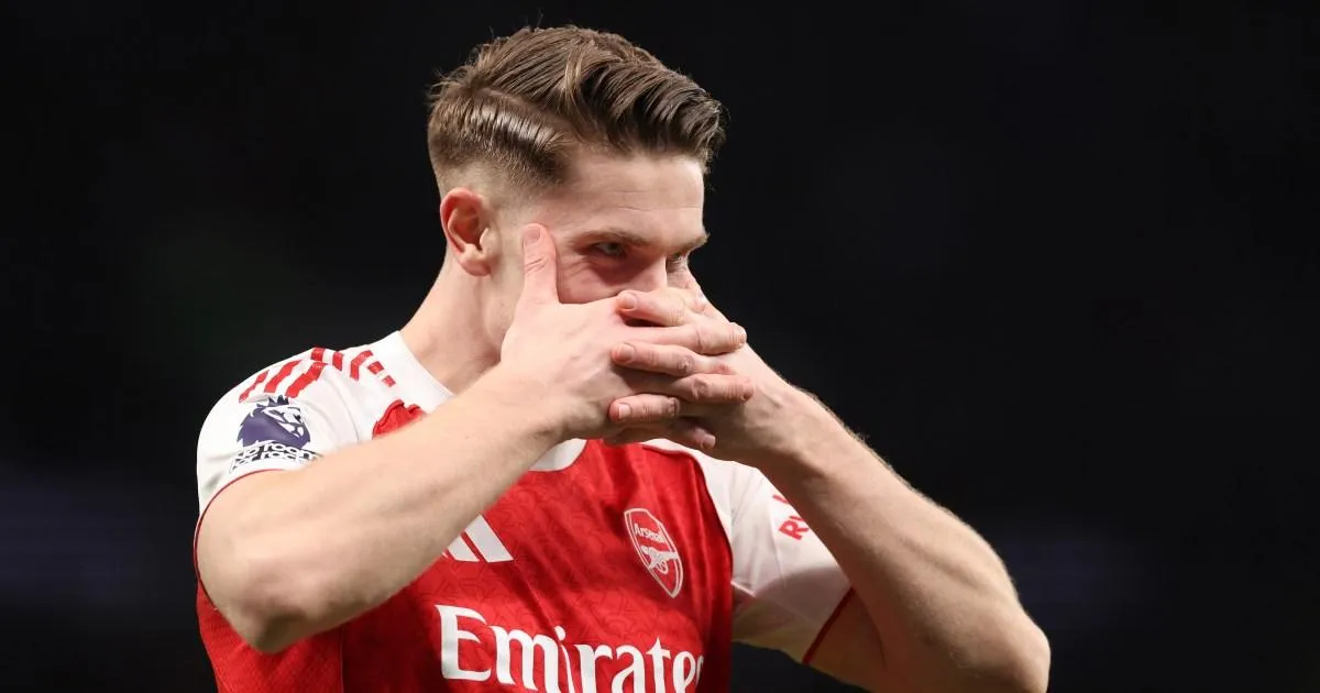 Gary Neville makes Viktor Gyokeres claim after Arsenal thrash Tottenham | Football