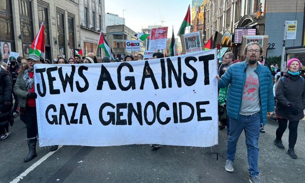 Guardiola defended by Manchester Jews after Israel lobby attack