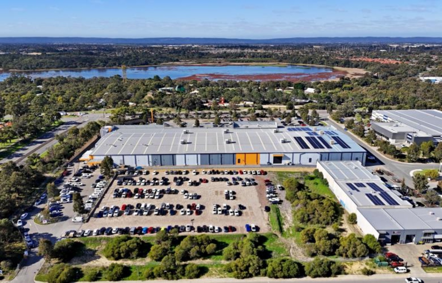 Howard Porter boss buys into Bibra Lake