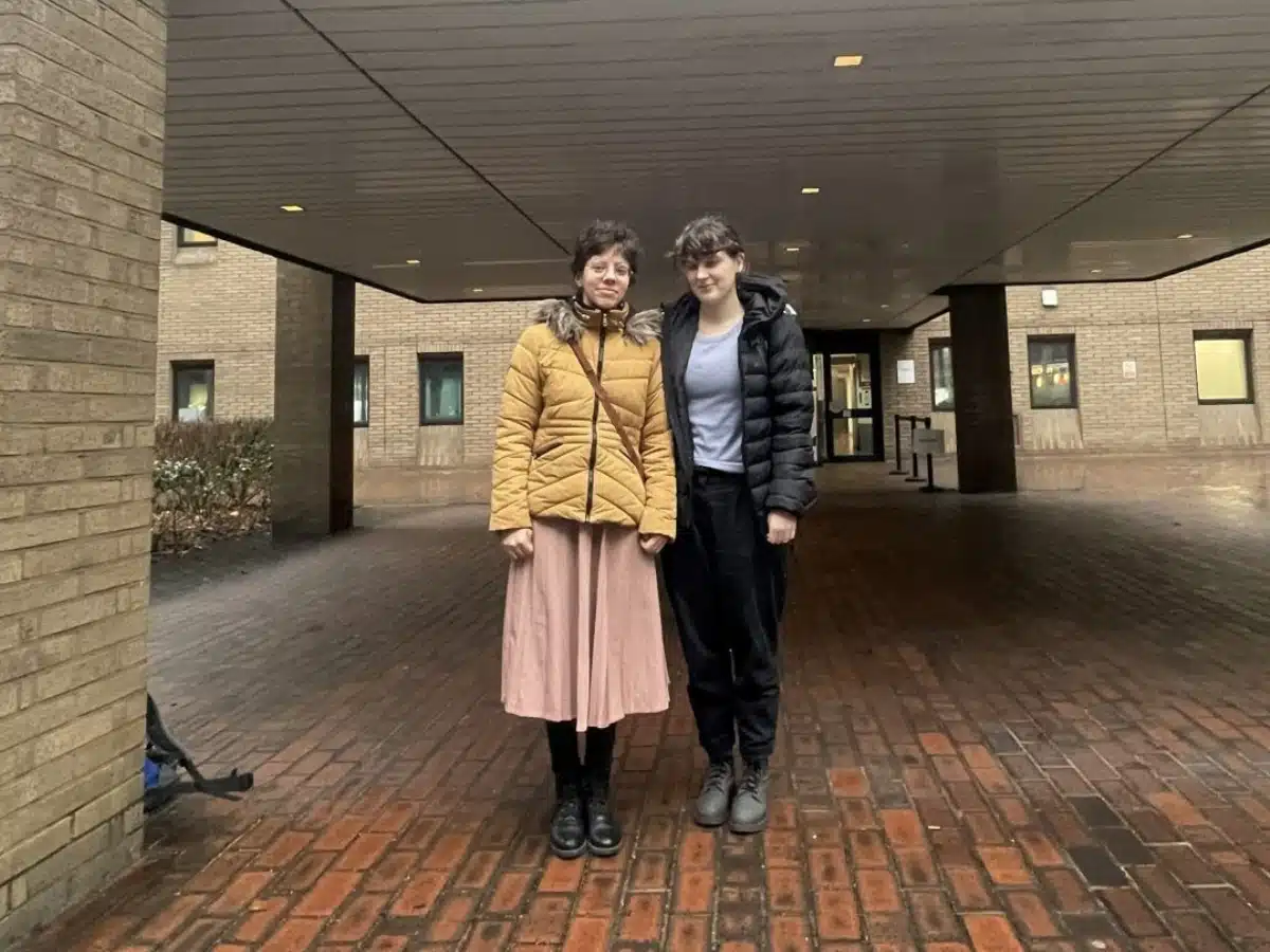 Two Just Stop Oil supporters get suspended sentences for spraying paint on car dealerships