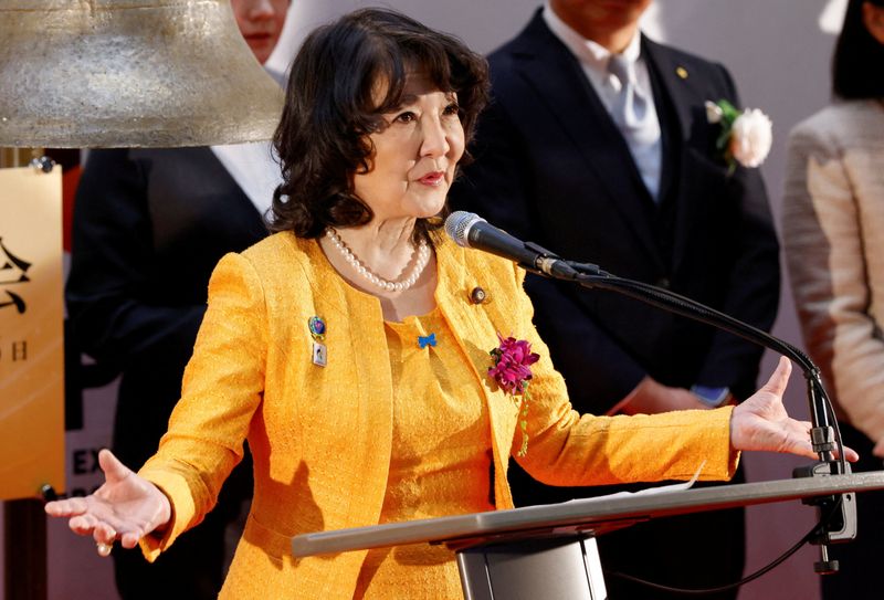 Japan must take ’professional’ approach in tapping FX reserves, finance minister says