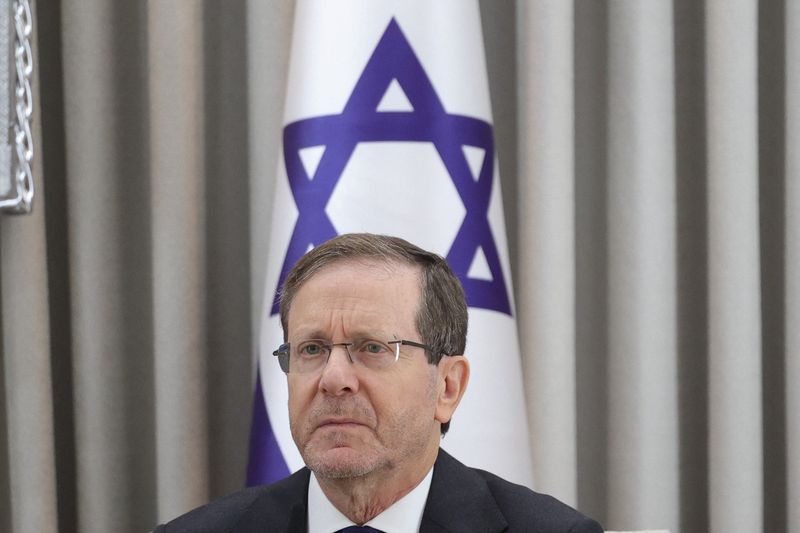 Israeli President Herzog begins Australia trip at site of Bondi Beach attack