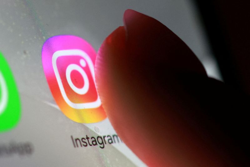Instagram, YouTube addiction trial kicks off in Los Angeles