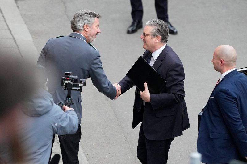 UK’s Starmer calls for stronger ’hard power’ and European defence ties