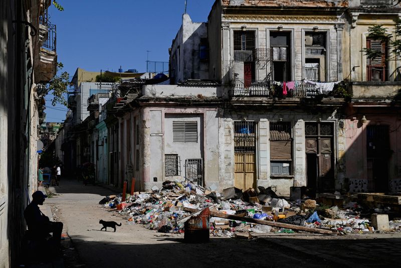 Cuba’s Havana piles with trash as US chokehold halts garbage trucks