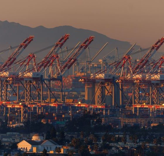 Trump says he will raise global tariff rate from 10% to 15%