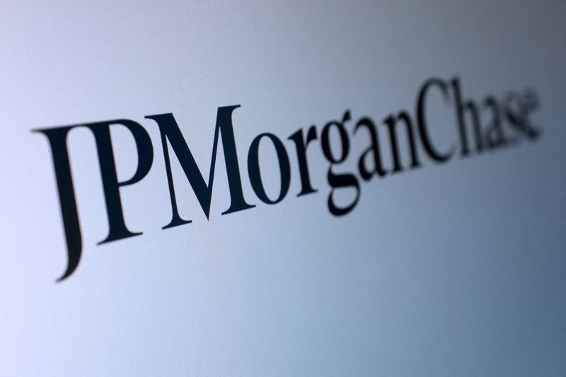 JPMorgan sees strong first-quarter growth in dealmaking, trading