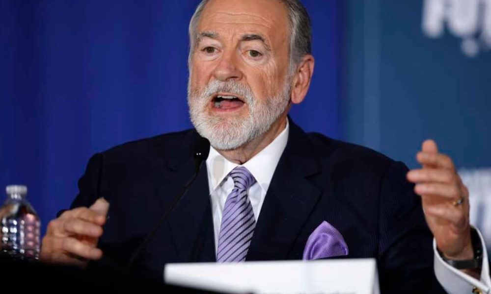 Mike Huckabee just threatened seven Arab nation's sovereignty