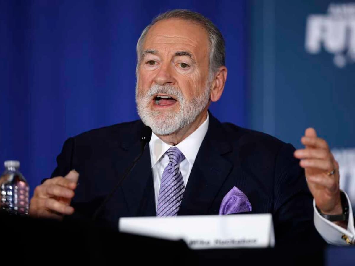 Mike Huckabee just threatened seven Arab nation's sovereignty