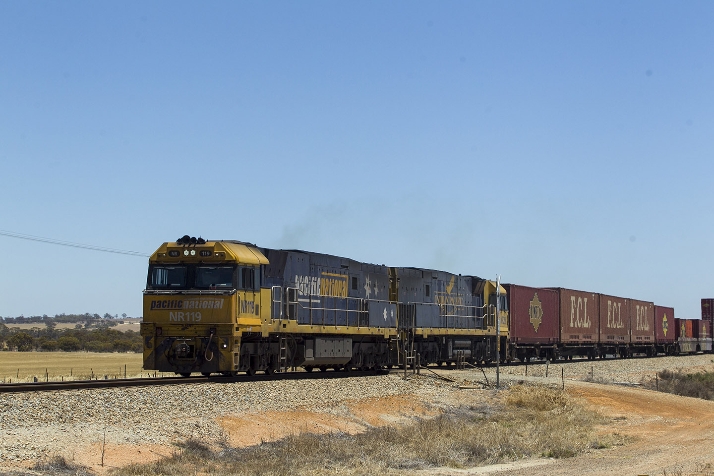 Floods shut Western Australian freight rail link