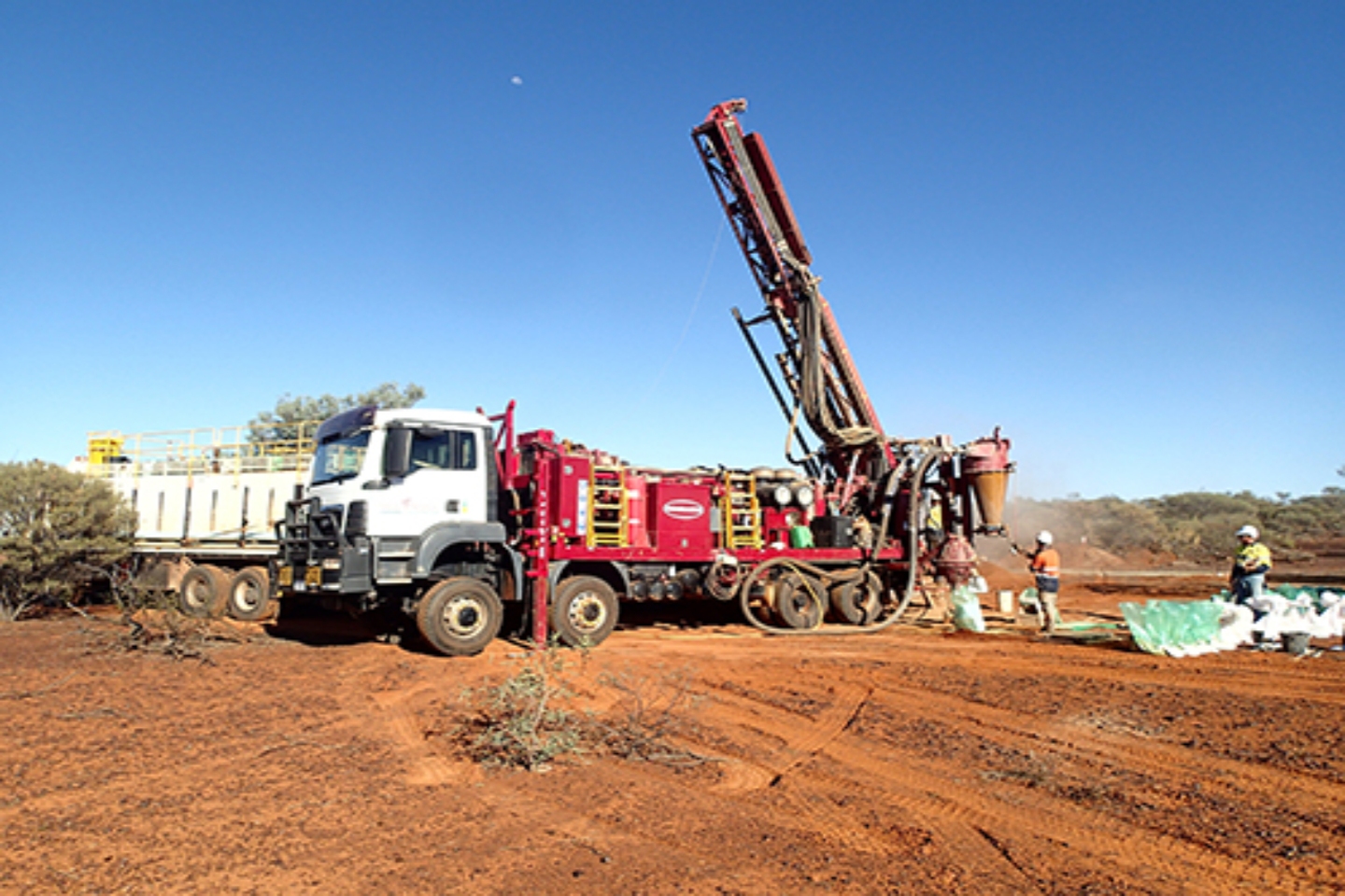 Podium Minerals announces executive changes