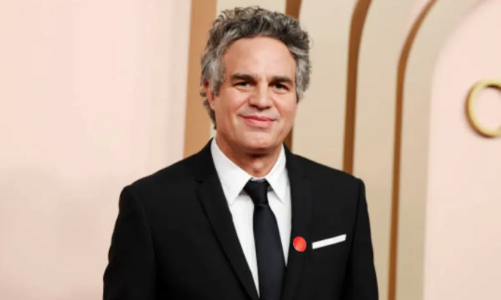 Mark Ruffalo slams know-nothing billionaire