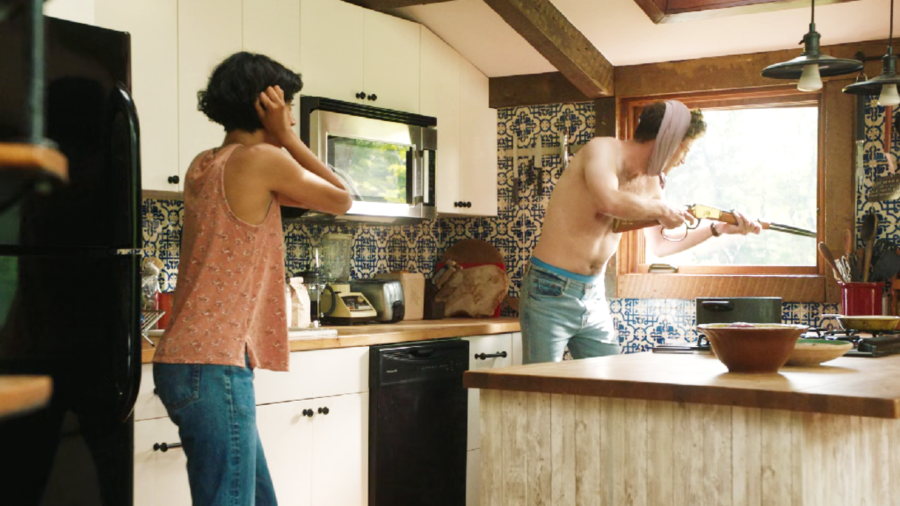 The R-Rated Sci-Fi Comedy That's A Perfect, Puffy Alien Invasion