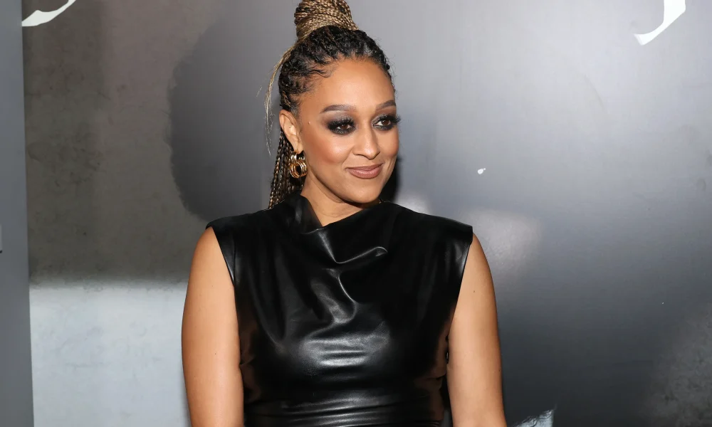 Soul Talk? Tia Mowry Shares Where She’s At In Love And Fans Are Just As Emotional (VIDEO)