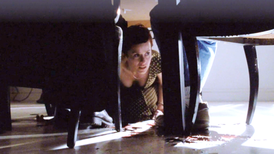 The 90s Thriller That Turns Sitcom Fandom Into Madness