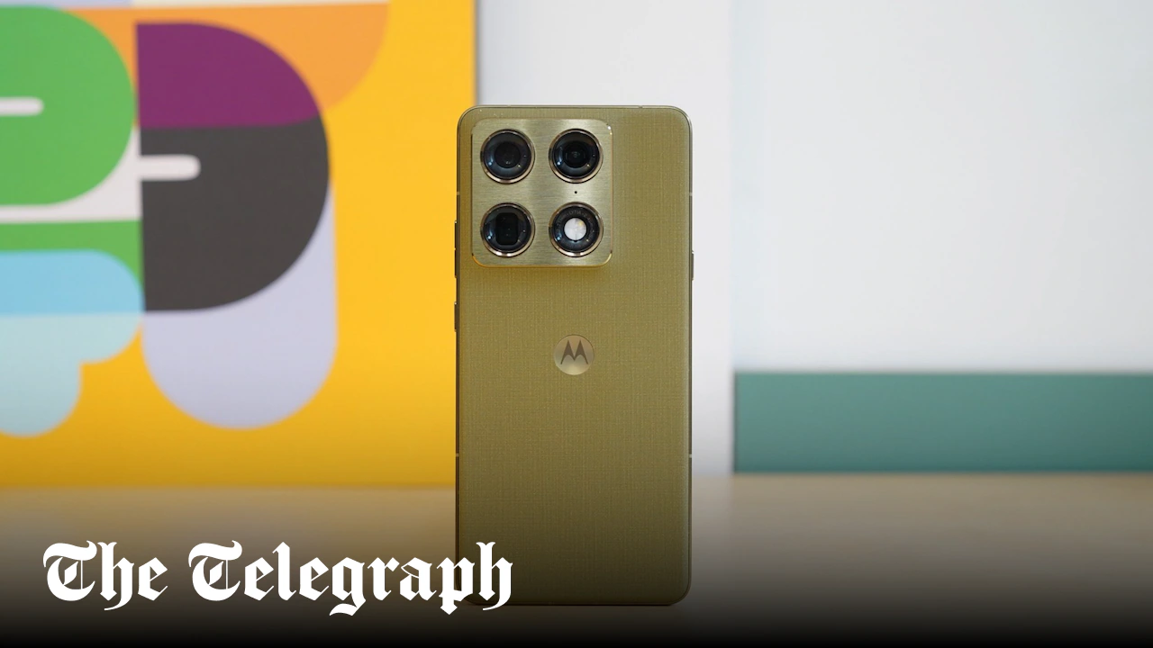 The Motorola Signature is cheaper and better looking than the iPhone Air – but it has its drawbacks