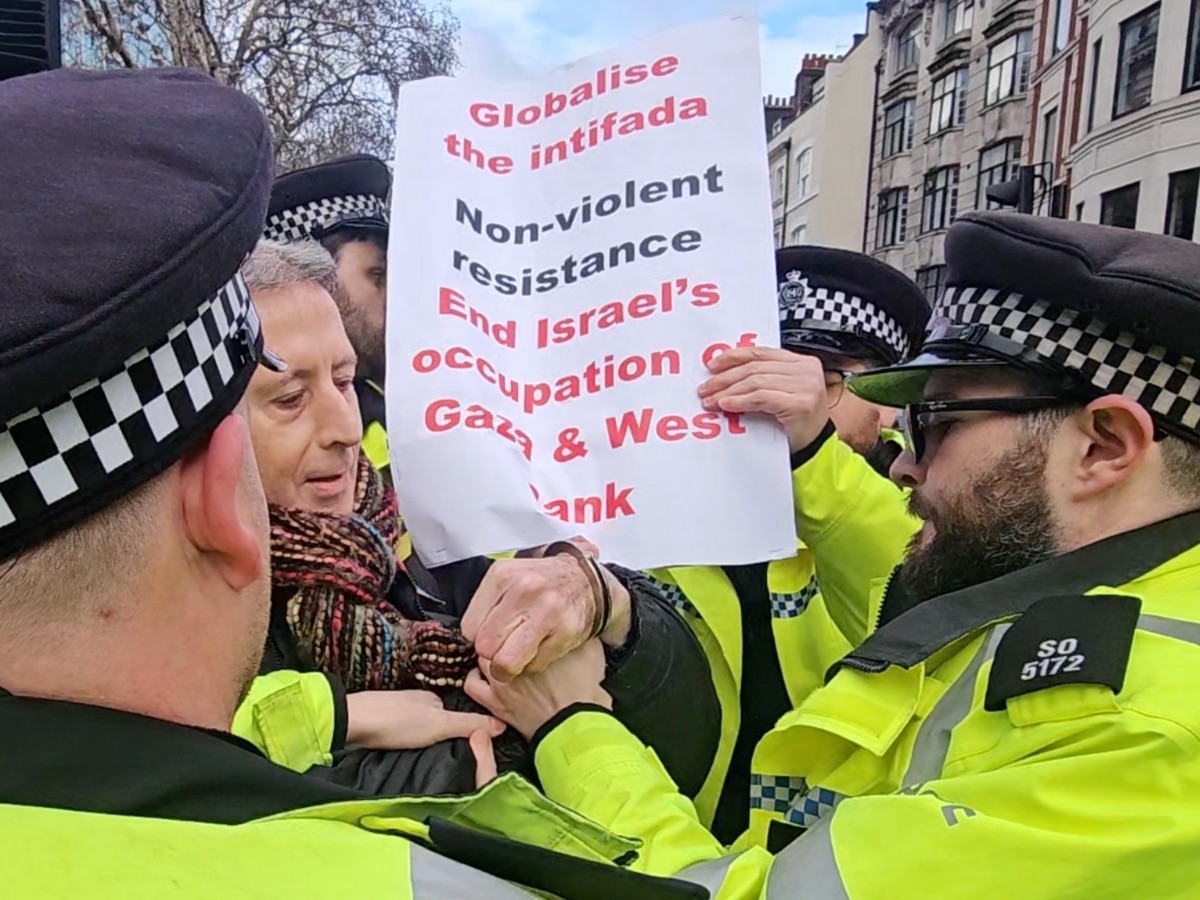 Police 'fabricating the law' over Tatchell 'intifada' arrest