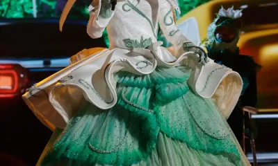 Teddi Mellencamp Shares Dad John Mellencamps Reaction to Her Masked Singer Stint MS-14_1406-Show-TP_00343_f_f