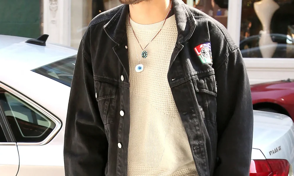 Zayn Malik arriving at Gigi Hadid's Apartment in New York City