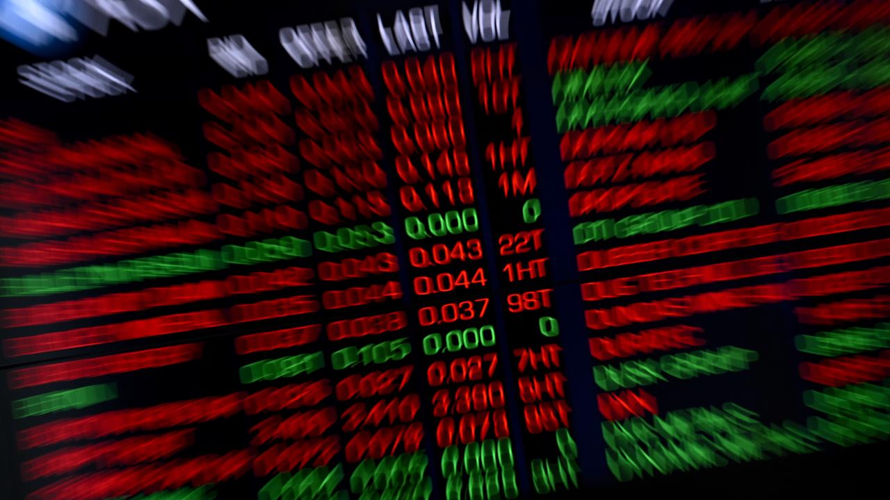 Miners drag Aussie shares lower as gold price whipsaws