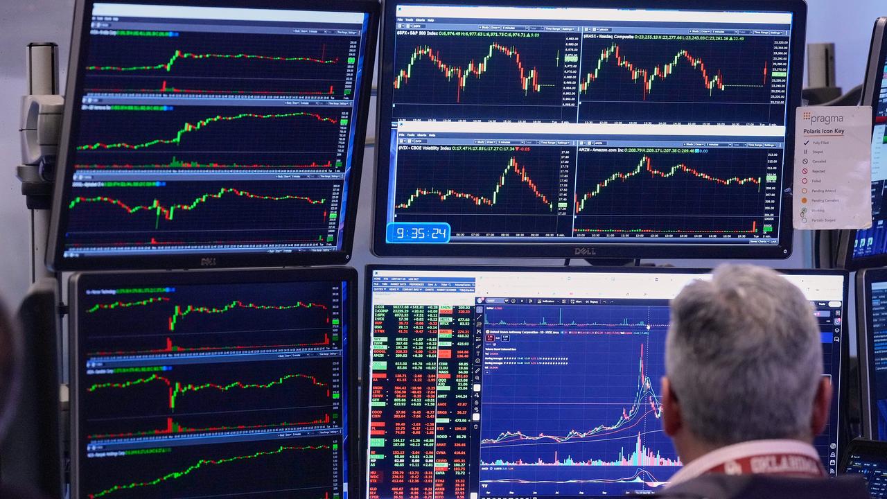 US stocks drift to a mixed finish as yields fall