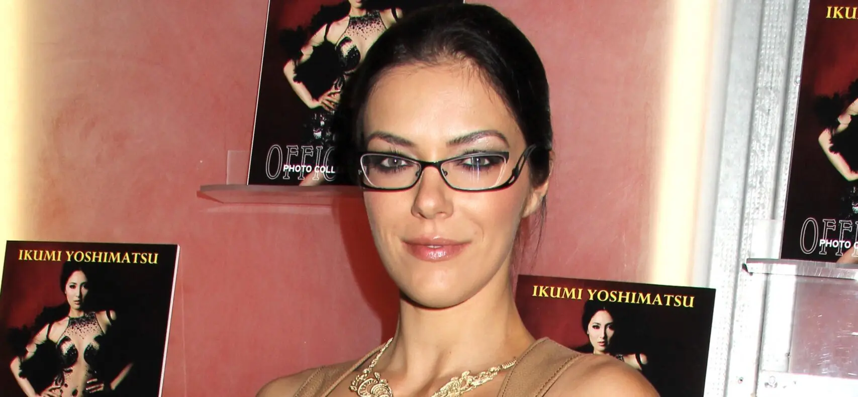 Adrianne Curry Reacts To Top Model Documentary With Sarcasm