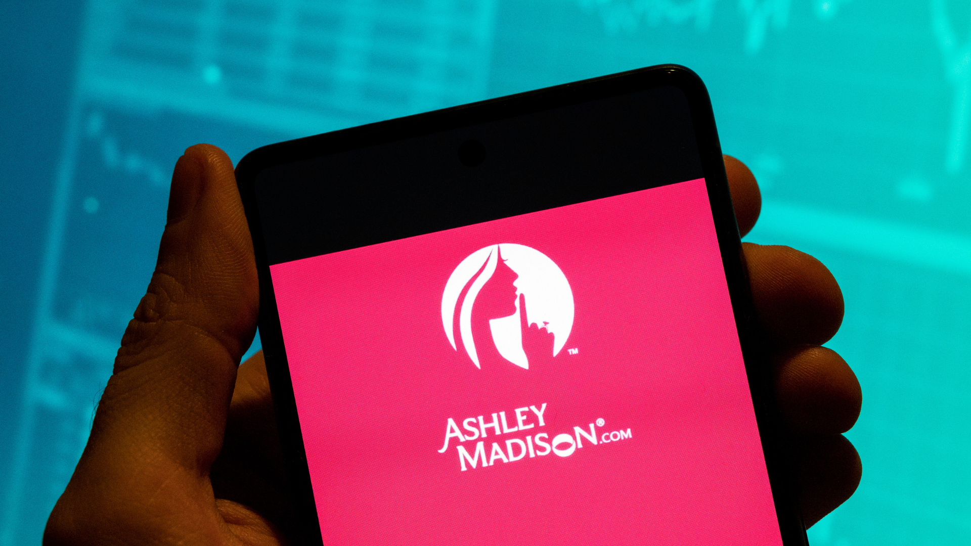 Ashley Madison rebrands, shifts from affairs to ‘discreet dating’