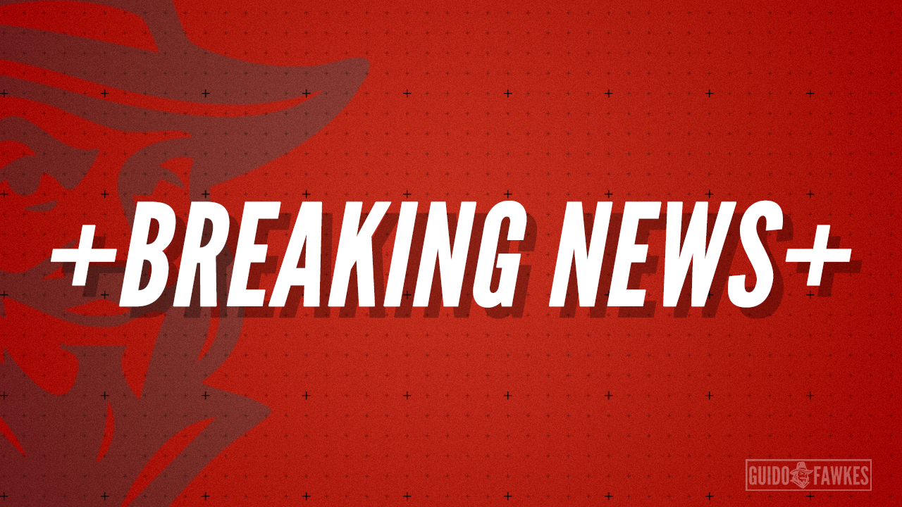 BREAKING: Starmer Forced to Hand Over Mandelson Files to Intelligence Committee