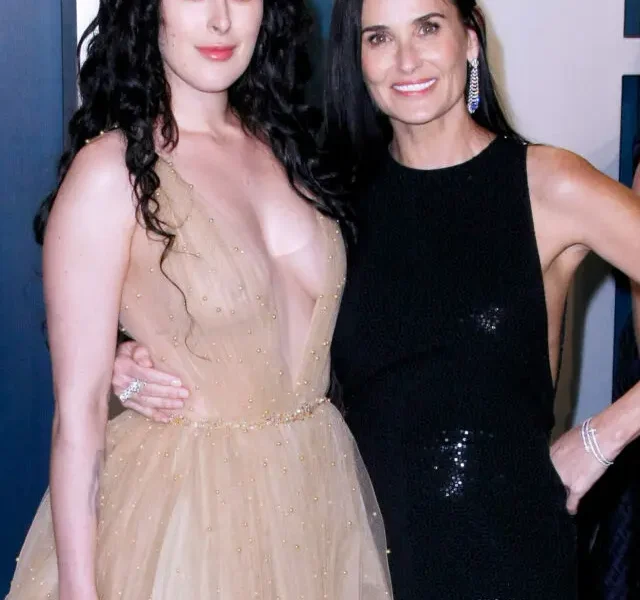 Rumer Willis and Demi Moore at 2020 Vanity Fair Oscar Party - Arrivals