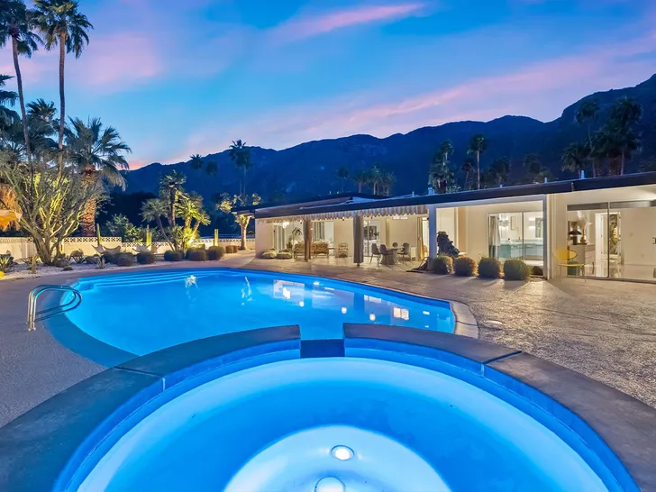 0218-Marilyn-Monroe-Former-Palm-Springs-Home-For-Sale-Sub1