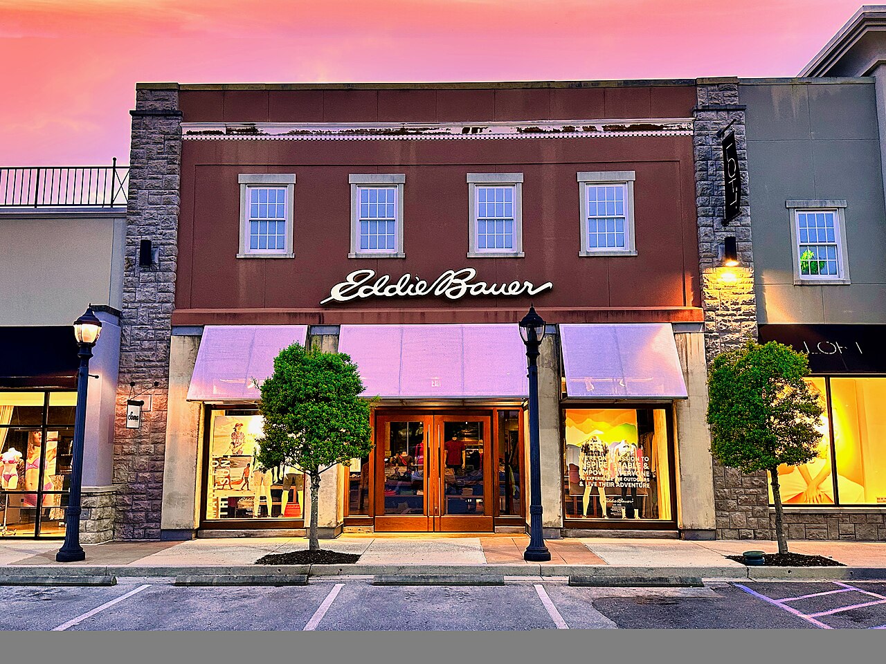 An Eddie Bauer store at Hamilton Corner in Chattanooga, Tennessee