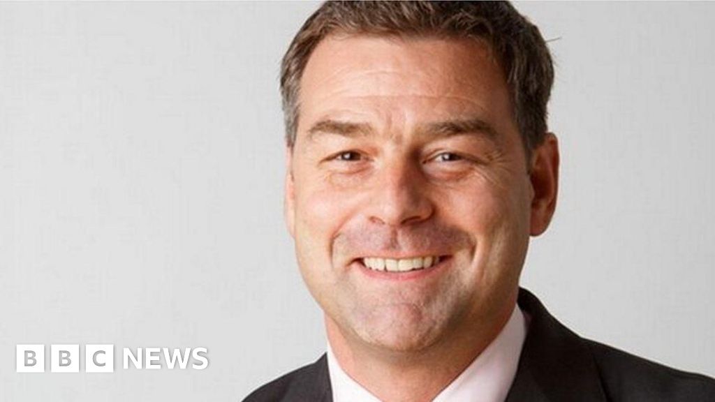 Ex-Carillion boss fined for 'reckless' actions