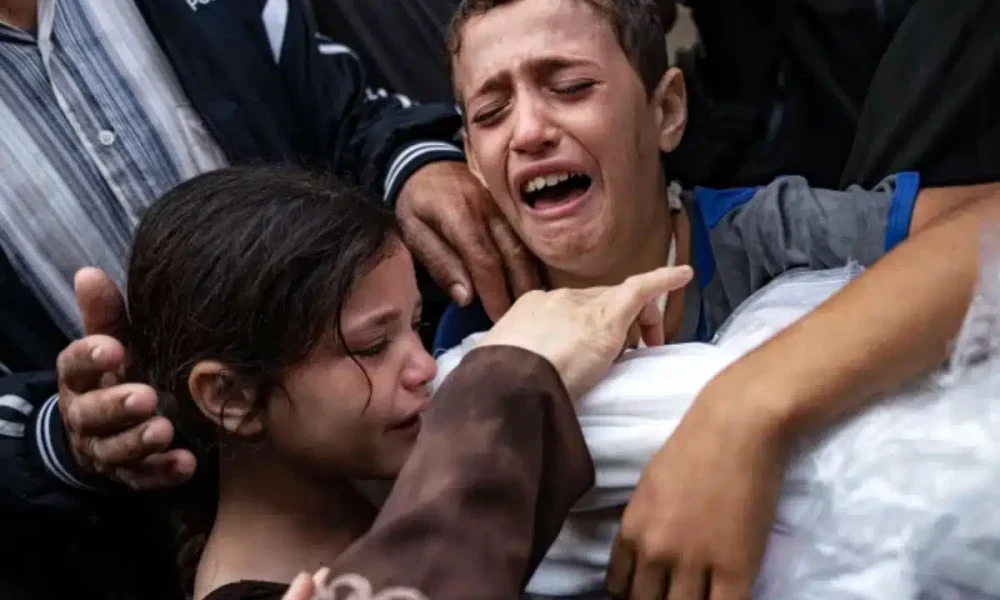 Gaza population drop of 10% could mean 200,000 deaths