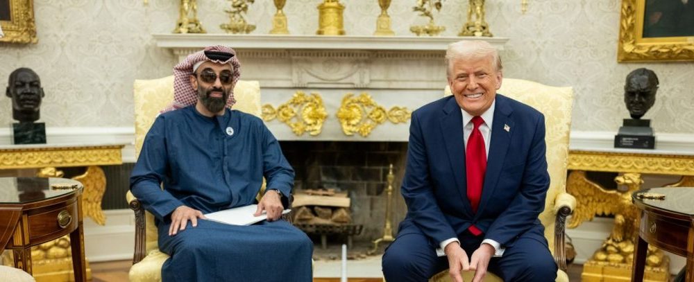 Senators Urge CFIUS Probe Into $500M UAE Stake in Trump-Linked WLFI