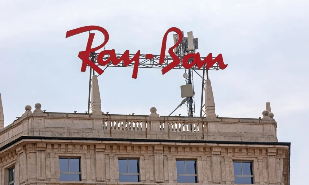 EssilorLuxottica: Turning Positive On Market-Share Gain (Rating Upgrade)