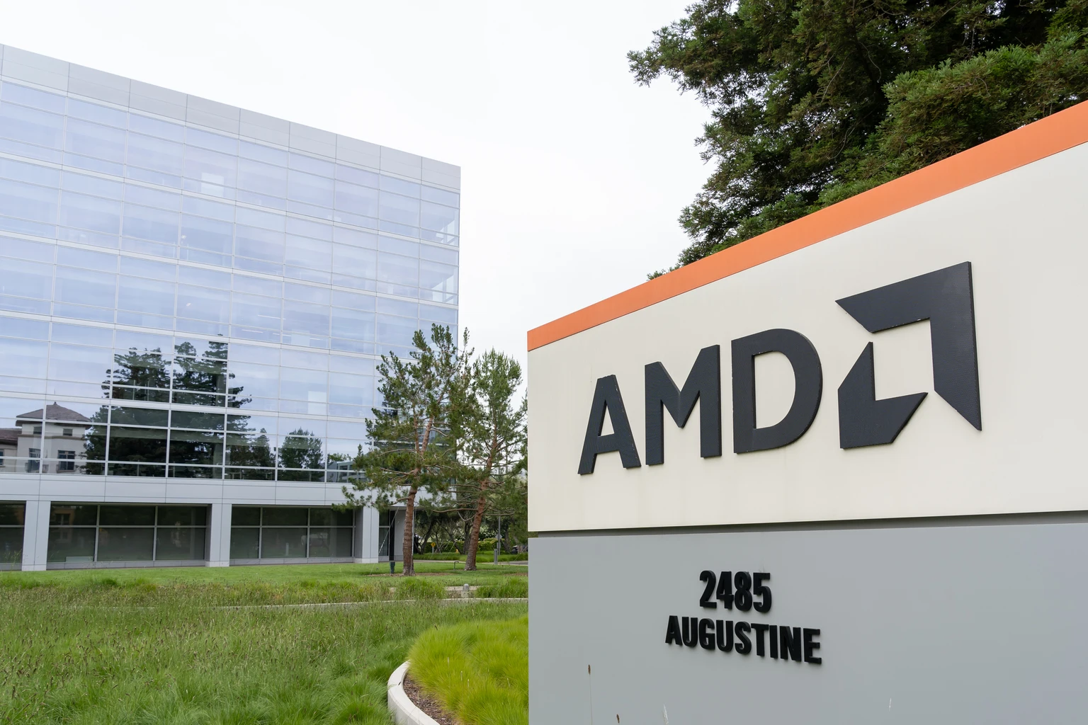 AMD: A De-Risked AI Compounder