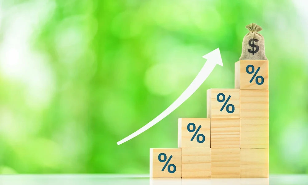 BIV: Intermediate Fixed Income Diversified Across Treasuries And Corporates (BIV)