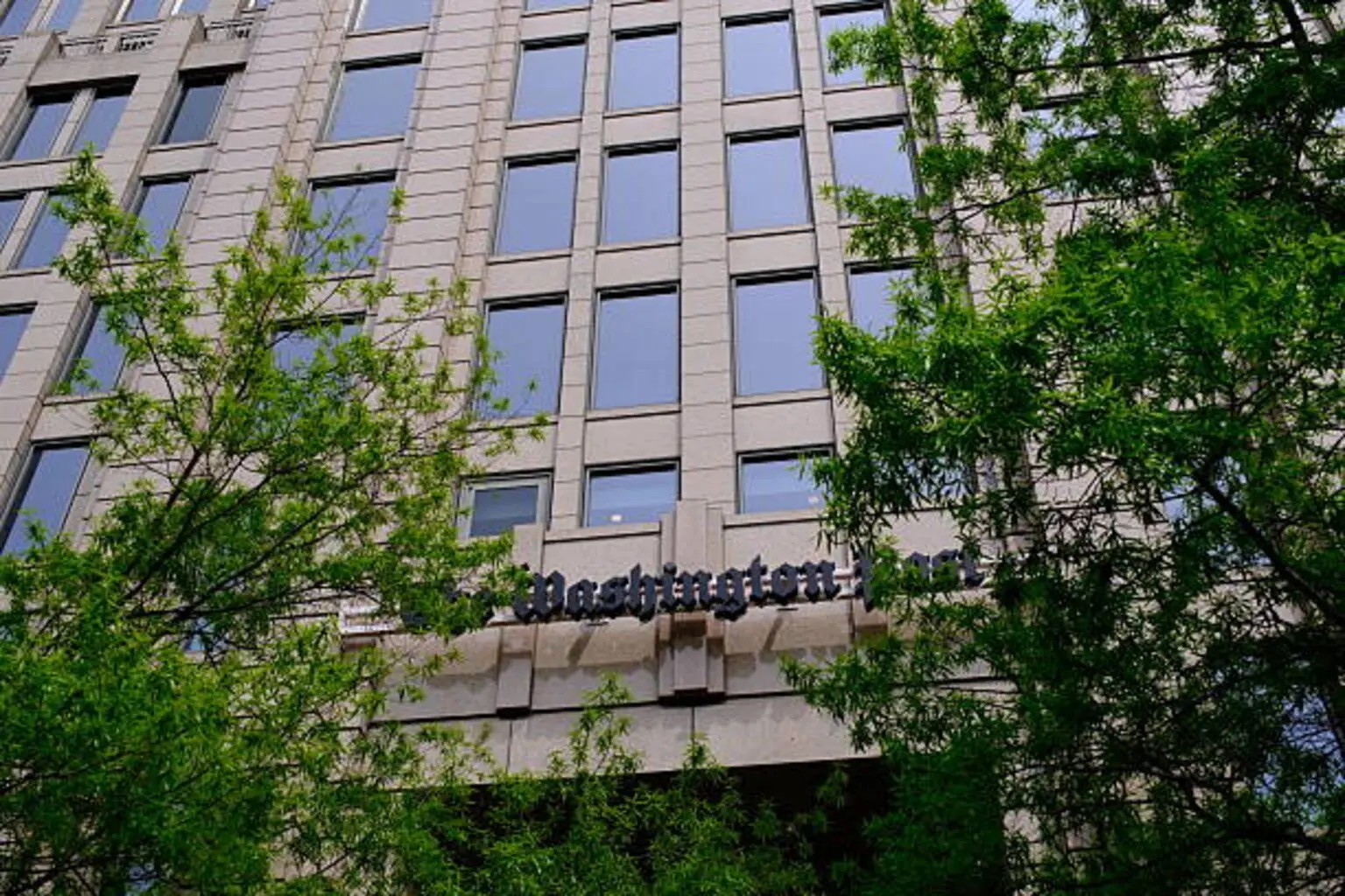 Wall Street Lunch: Washington Post Lays Off A Third Of Staff