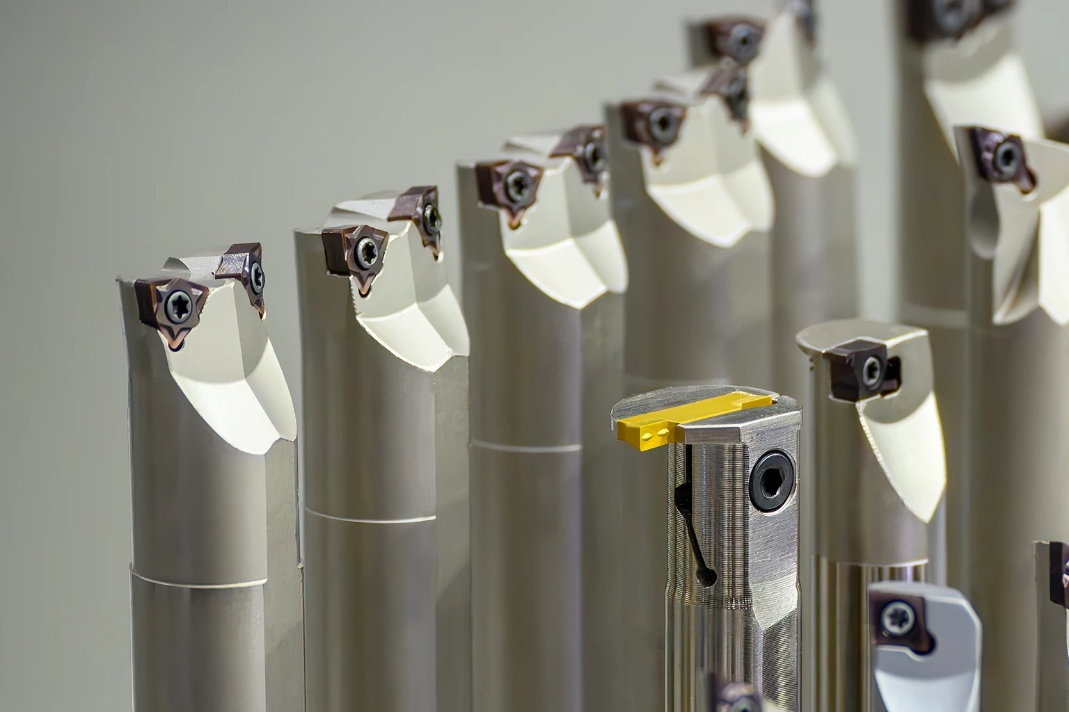 Kennametal Stock Offers Cyclical Leverage, But The Clock Is Always Ticking (NYSE:KMT)