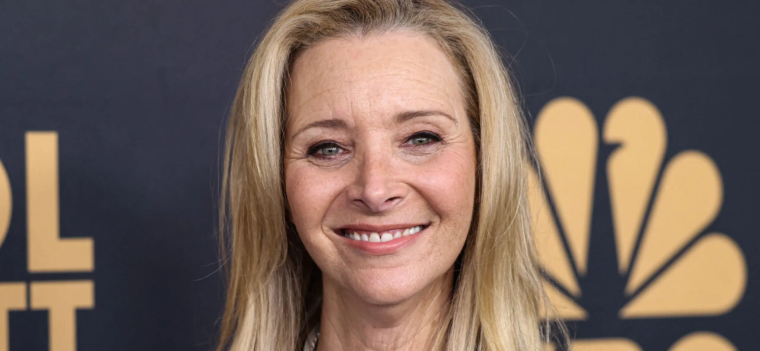 Lisa Kudrow Urges Preservation Of 'Friends' Warner Bros. Lot