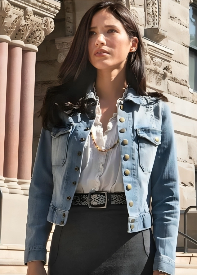 How to Dress Like Monica Dutton